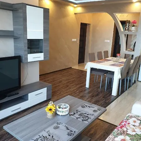 Sunshine Apartment *