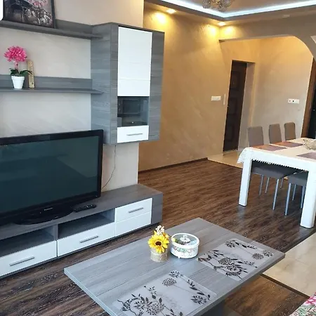 Sunshine Apartment *